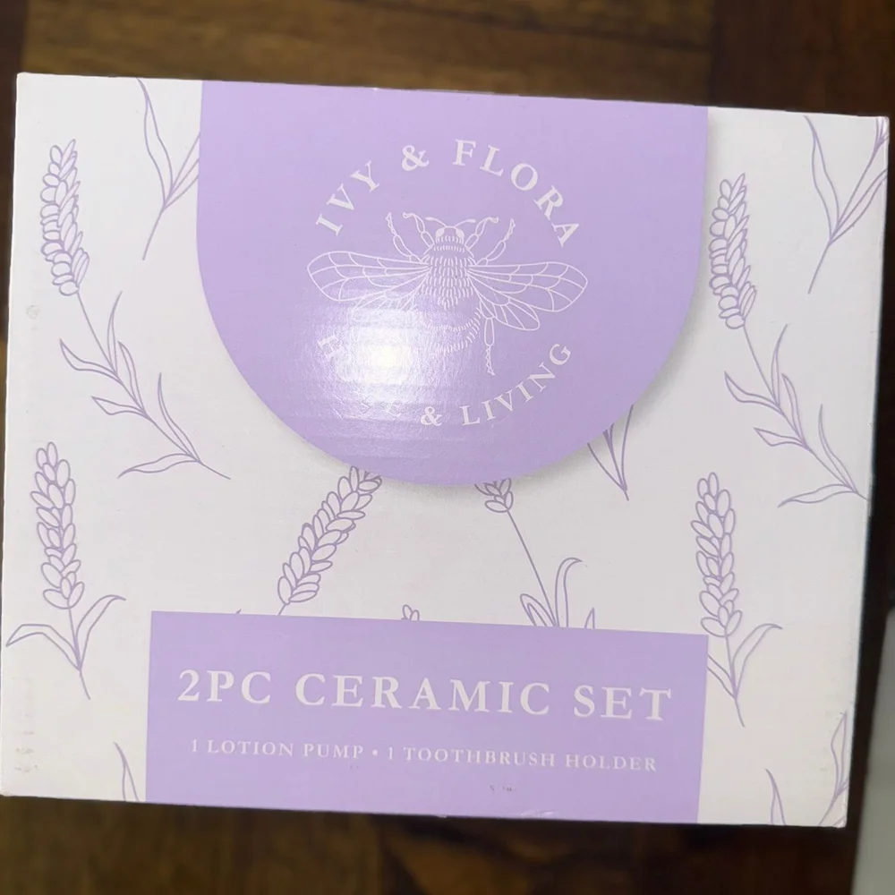 NWT Set Floral Ceramic dispenser lotion plum + toothbrush holder